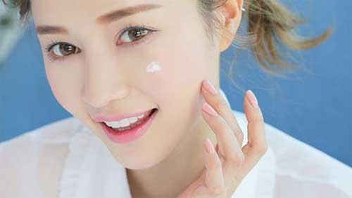 6 bước chăm sóc da toàn diện của quý cô hiện đại