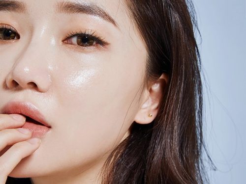 CÁCH CHỌN VÀ SỬ DỤNG PHẤN TƯƠI CHO DA DẦU